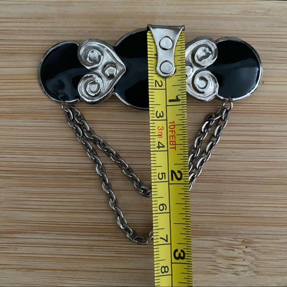 Vintage Black and Silver Chain and Heart Brooch - Picture 2 of 7